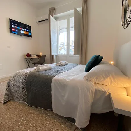 Conte Cavour Apartament *