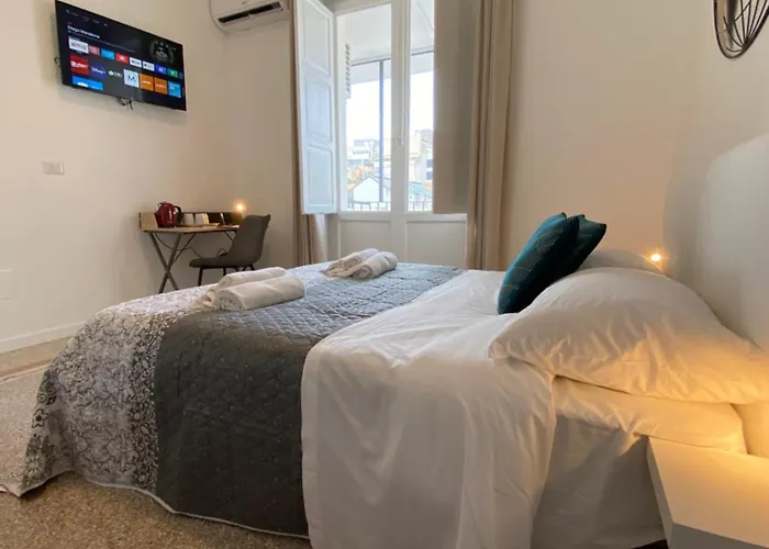 Conte Cavour Apartamento *